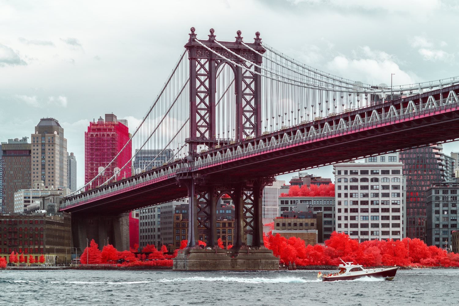 Infrared Photos of New York City Show the Big Apple in a Different ...