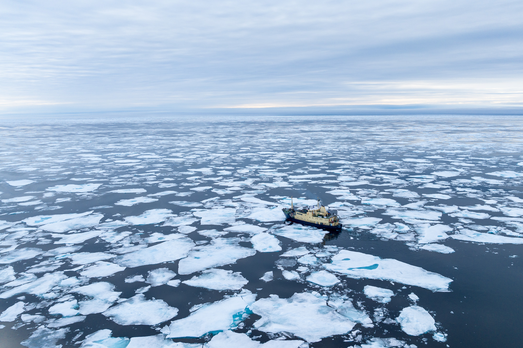 Chasing Ice And Light In An Arctic Photo Expedition Through Svalbard ...