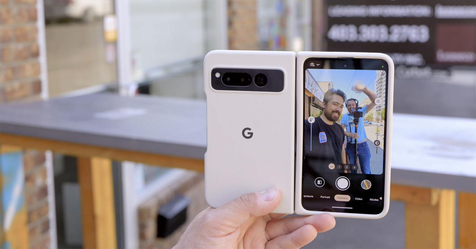 Google's Pixel Was the Only Smartphone to Grow Last Quarter | PetaPixel