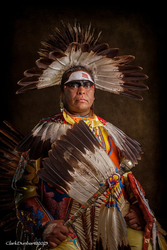 Photographer's Spectacular Portraits Taken at Native American Powwows ...