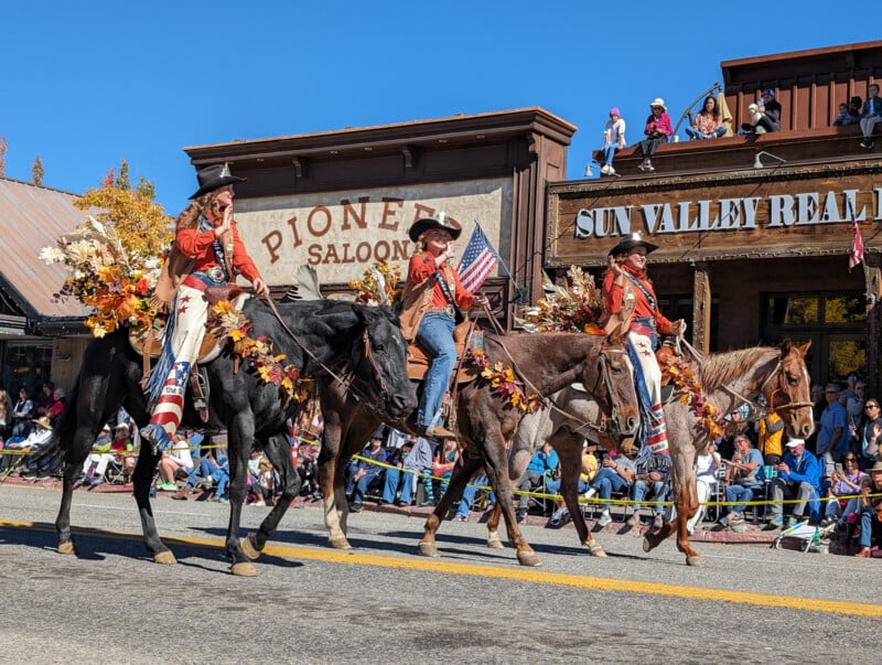 Google Pixel 8 Pro parade