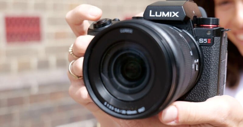 Panasonic releases Lumix S5 II and S5 IIX firmware with handheld high res  and more: Digital Photography Review