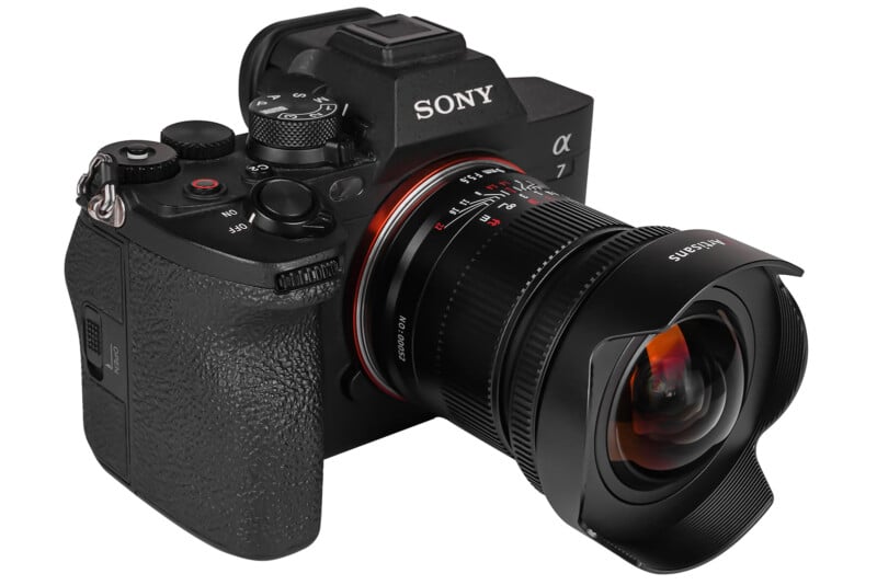 7Artisans 9mm F5.6 Full-Frame Manual Focus Lens for Sony, Nikon, Canon and L-Mount Cameras