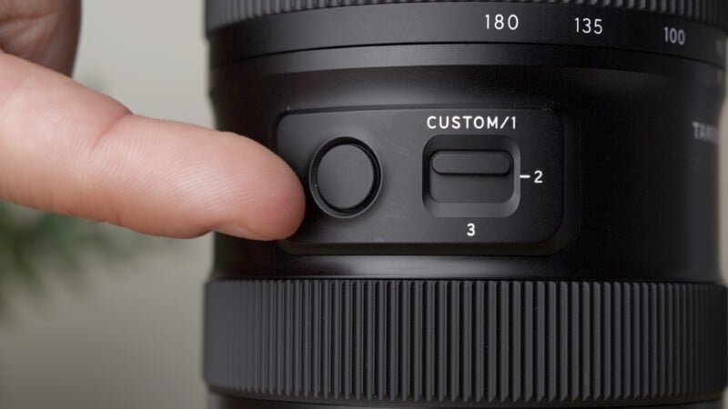 Tamron 70-180 f/2.8 VXD VC G2 custom button