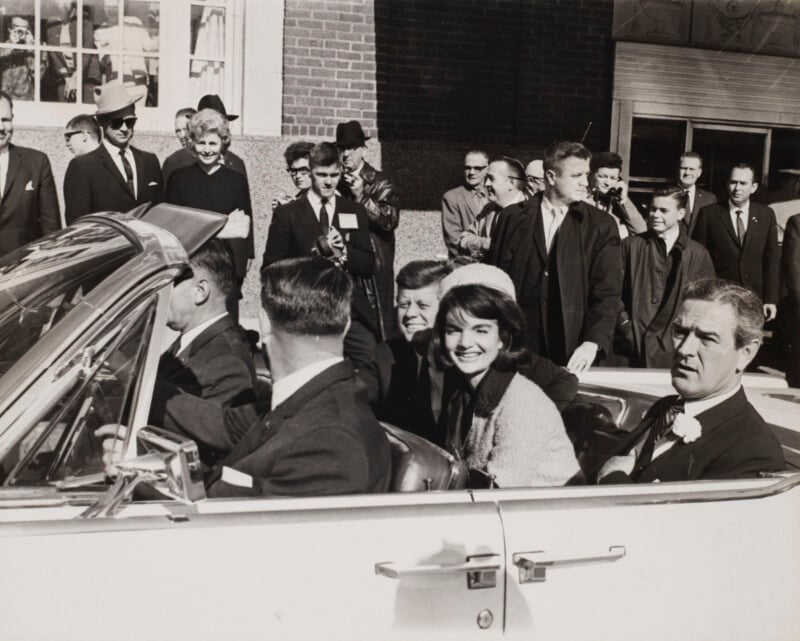 John and Jackie Kennedy in the limousine 
