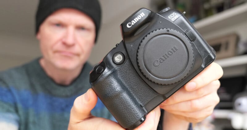 Gordon Laing Canon D30 Retro Review