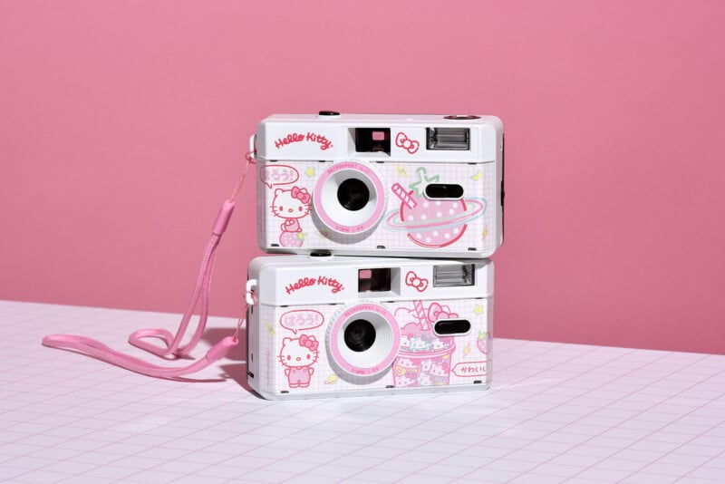 Hello Kitty and Friends x Polaroid 600 Instant Film Camera