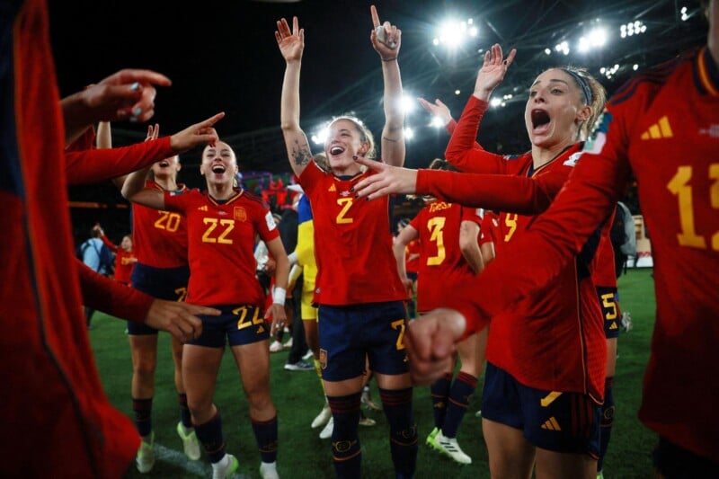 Spain women's soccer team celebrate