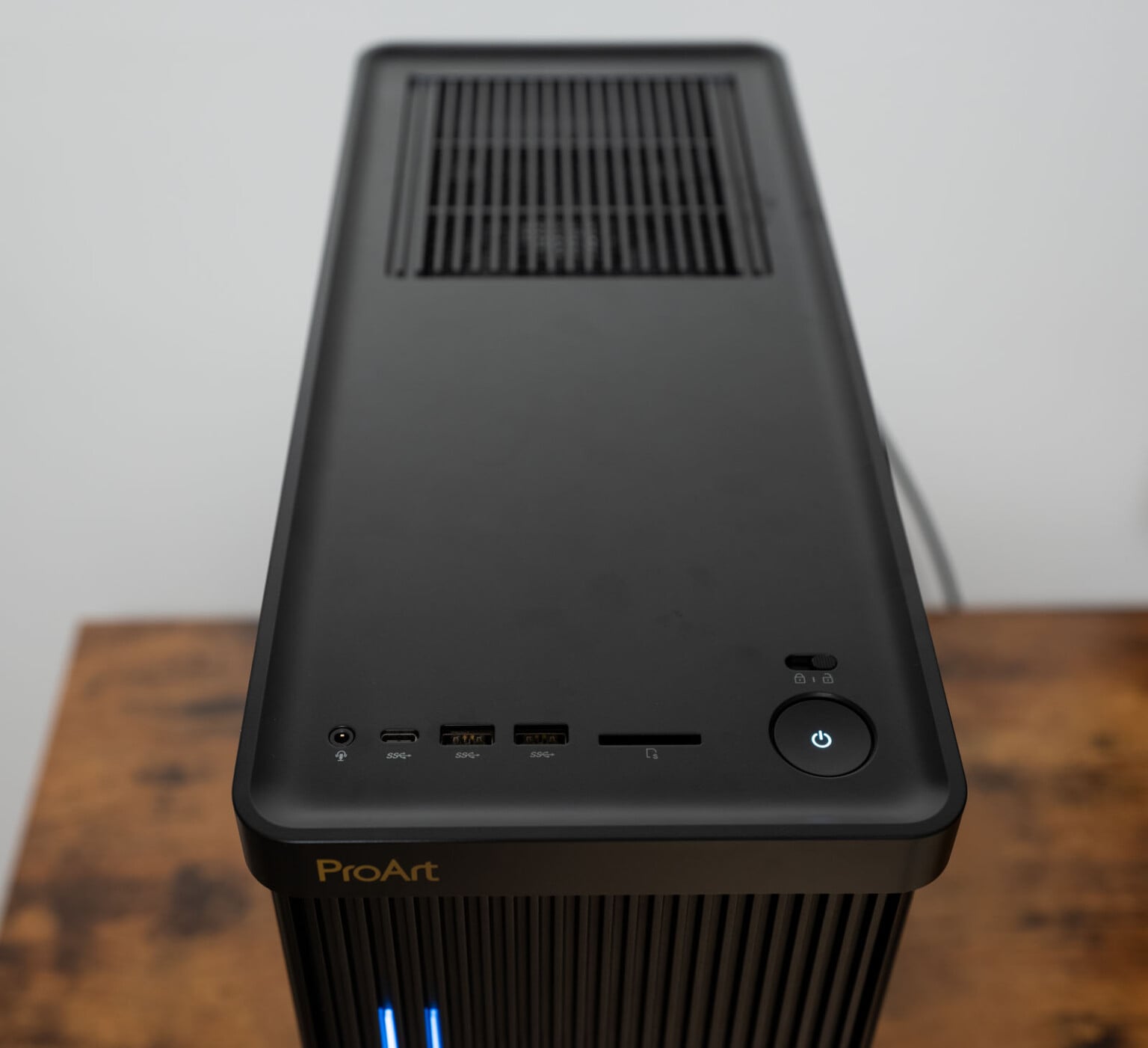 Asus ProArt Station PD5 Review: Not Much More Than a Pretty Face ...
