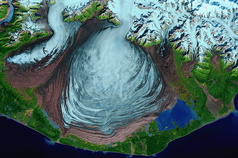 A gif shows the progression of the Malaspina Glacier from 1986–200.