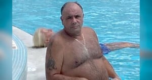Mobster doesn't regret the poolside portrait that torpedoed his life on the lam.