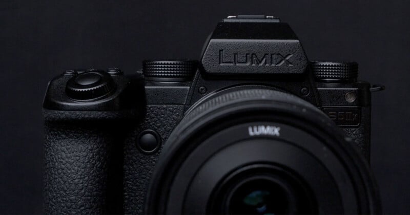 Panasonic Lumix S5 IIX