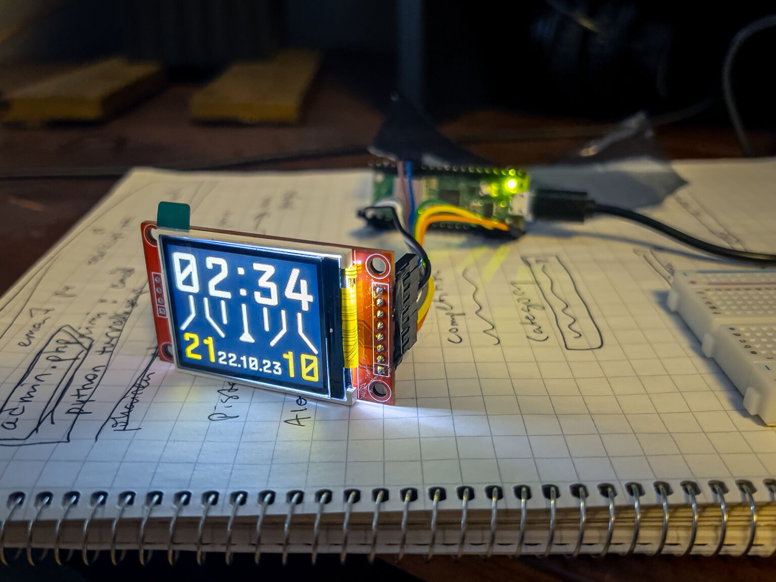 How a Photographer Built a DIY Digital Clock Within a Flash Unit ...