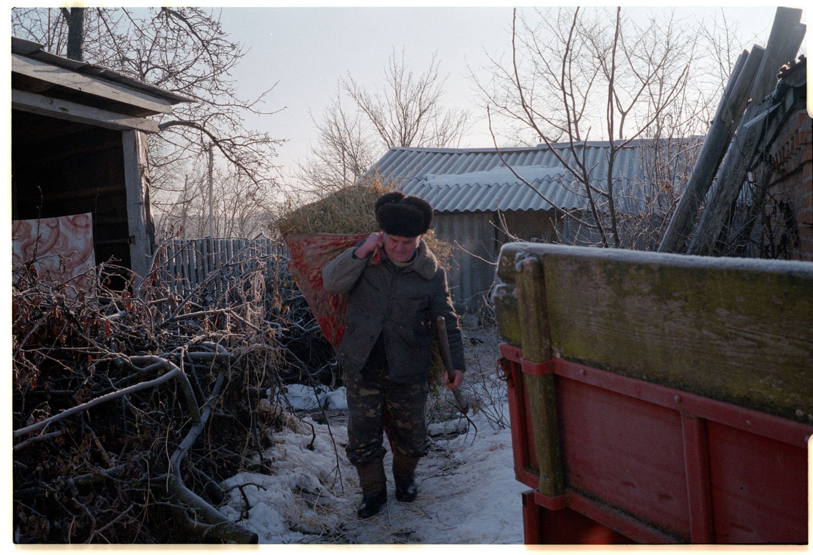 Aleksandr Gordiychuk, the nomadic camera repairman.
