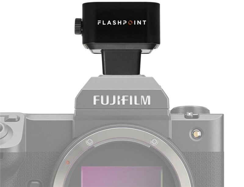 The Flashpoint R2 Nano sits on a Fujifilm camera.