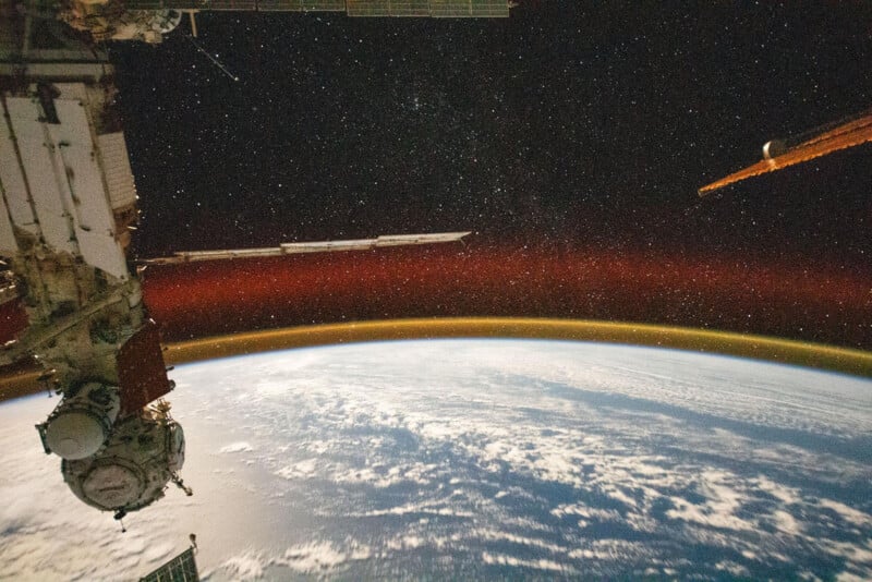 ISS photo of airglow