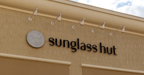 61 year old grandfather sues sunglass hut macy's wrongful arrest imprisonment facial recognition tech