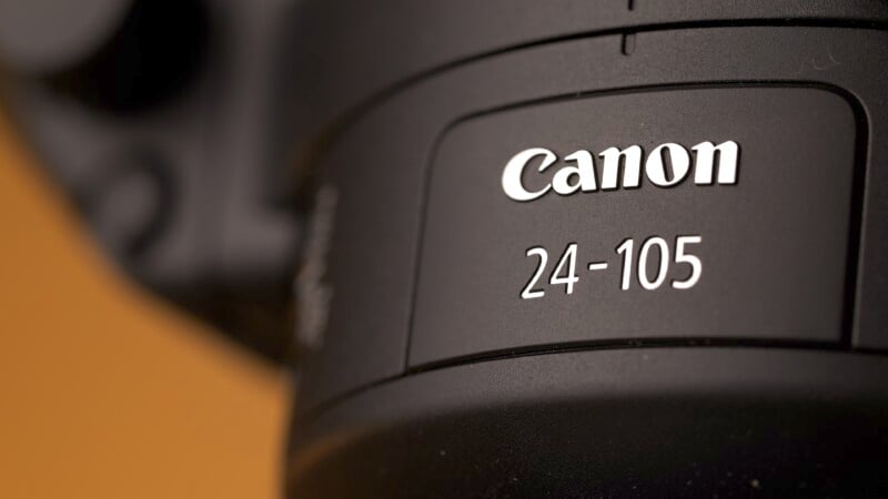 Canon RF 24-105 f/2.8 L Z badge