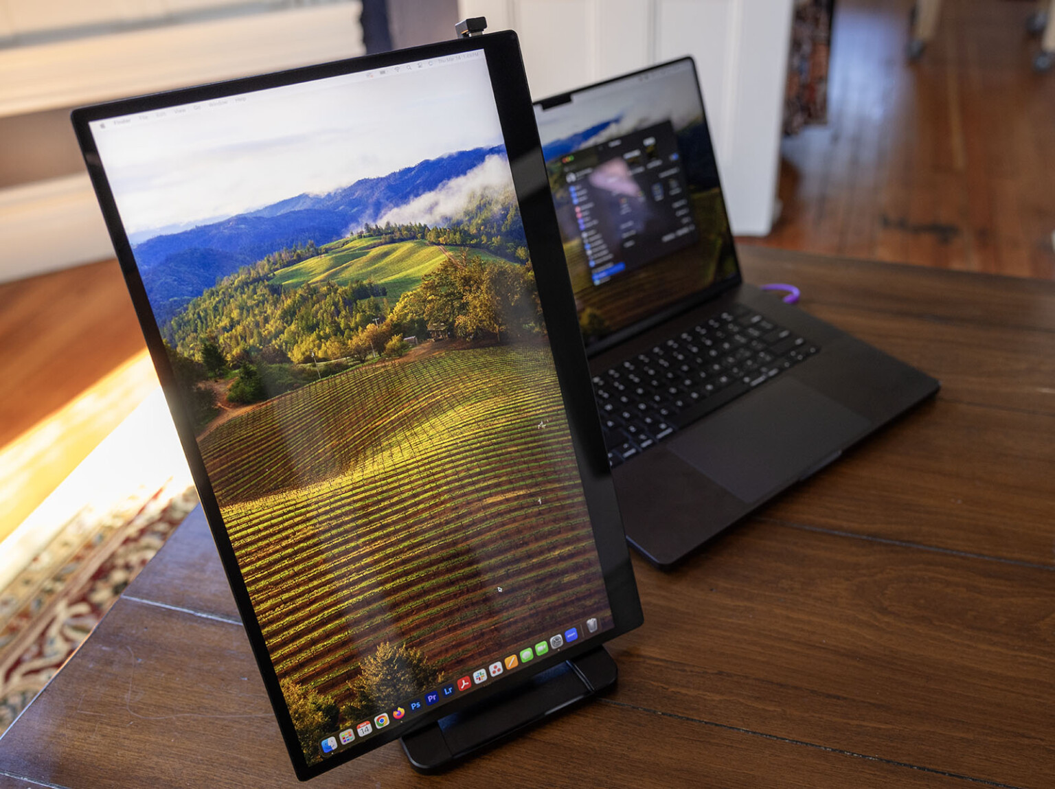 Espresso Display 17 Pro 4K Review: You'll Never Travel Without It Again ...