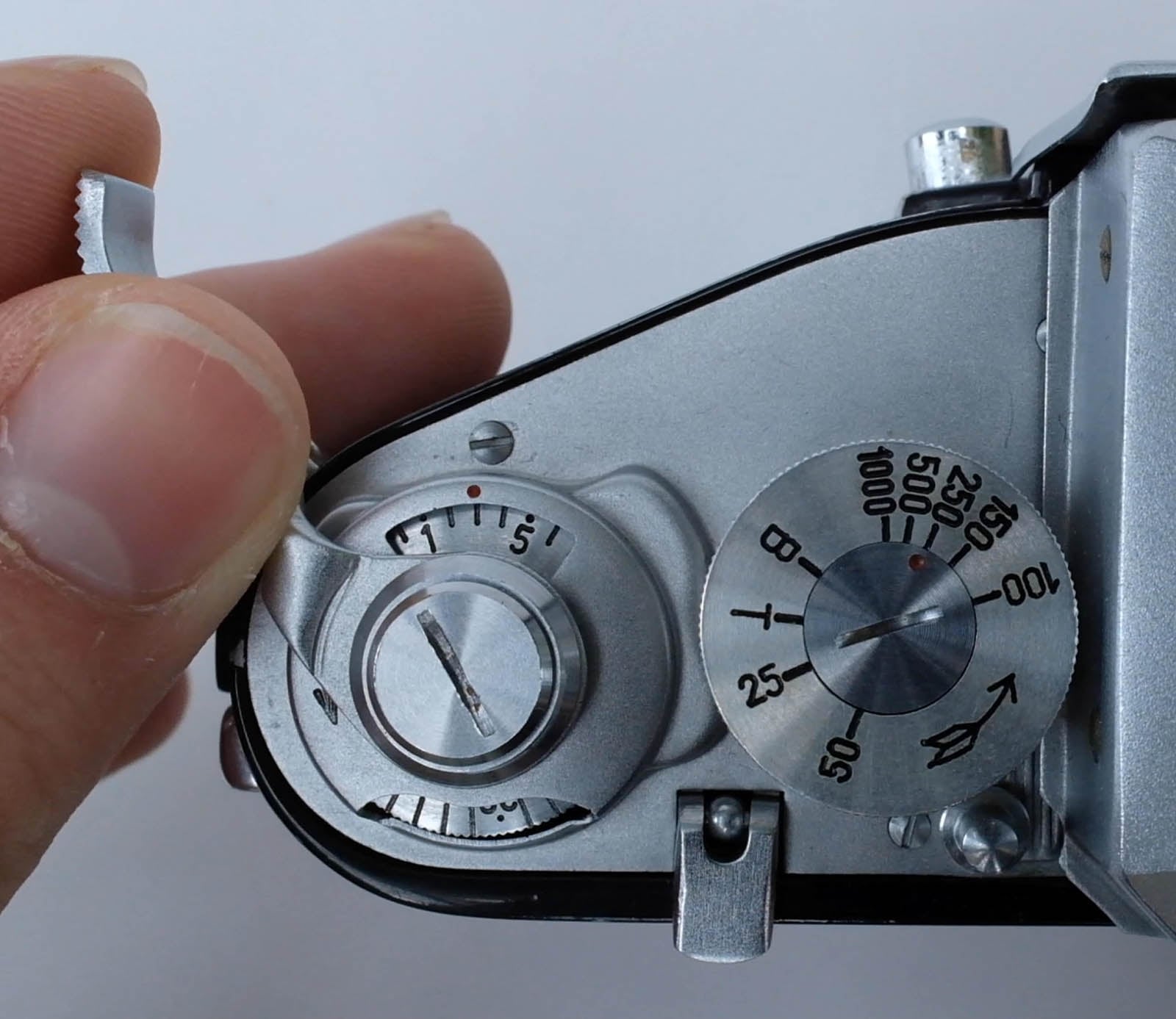Tracking Down and Testing the Camera from 'Rear Window' (1954) | PetaPixel