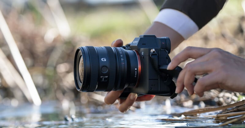 Sony FE 16-25mm f/2.8 G full-frame wide-angle zoom lens announced