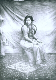 Thousands of Historical and Unseen Photos of Persia Leaked Online