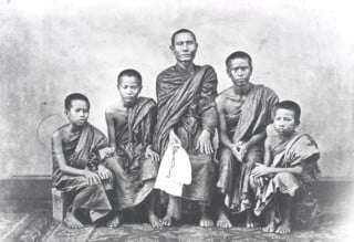 Thousands of Historical and Unseen Photos of Persia Leaked Online