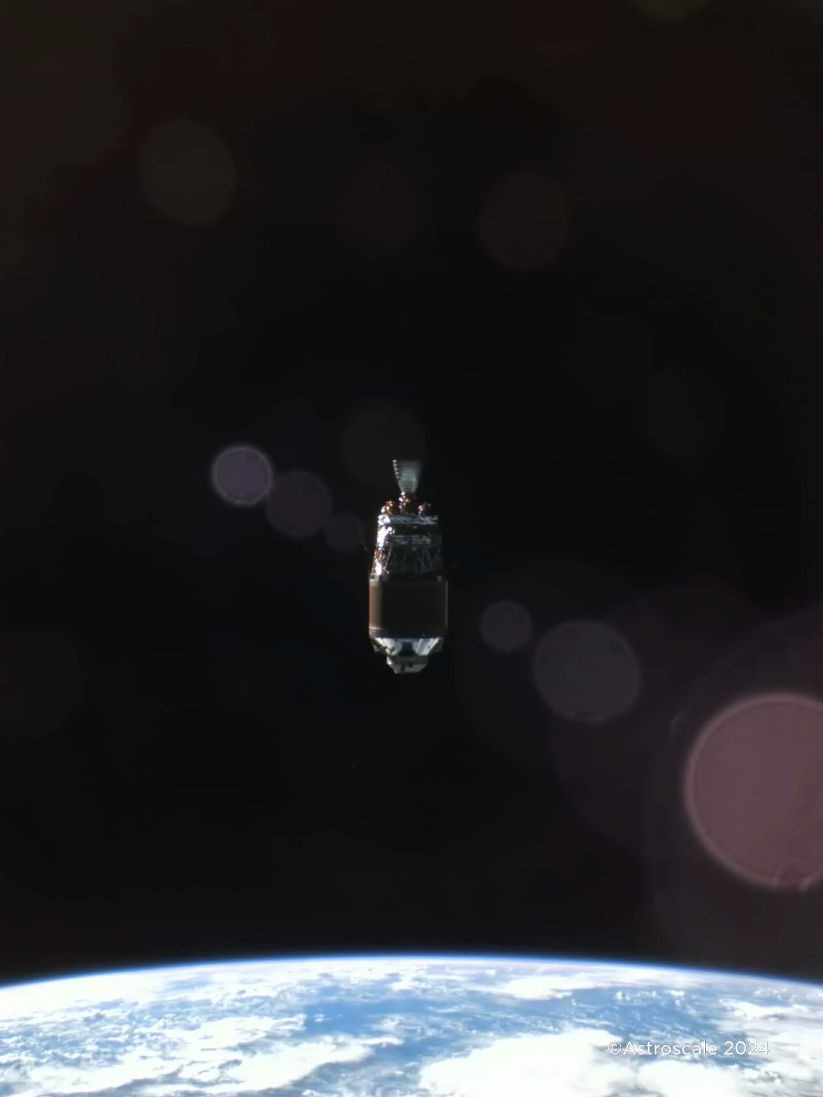 Space Junk Removal Company Snaps Beautiful Photo of Discarded Rocket ...