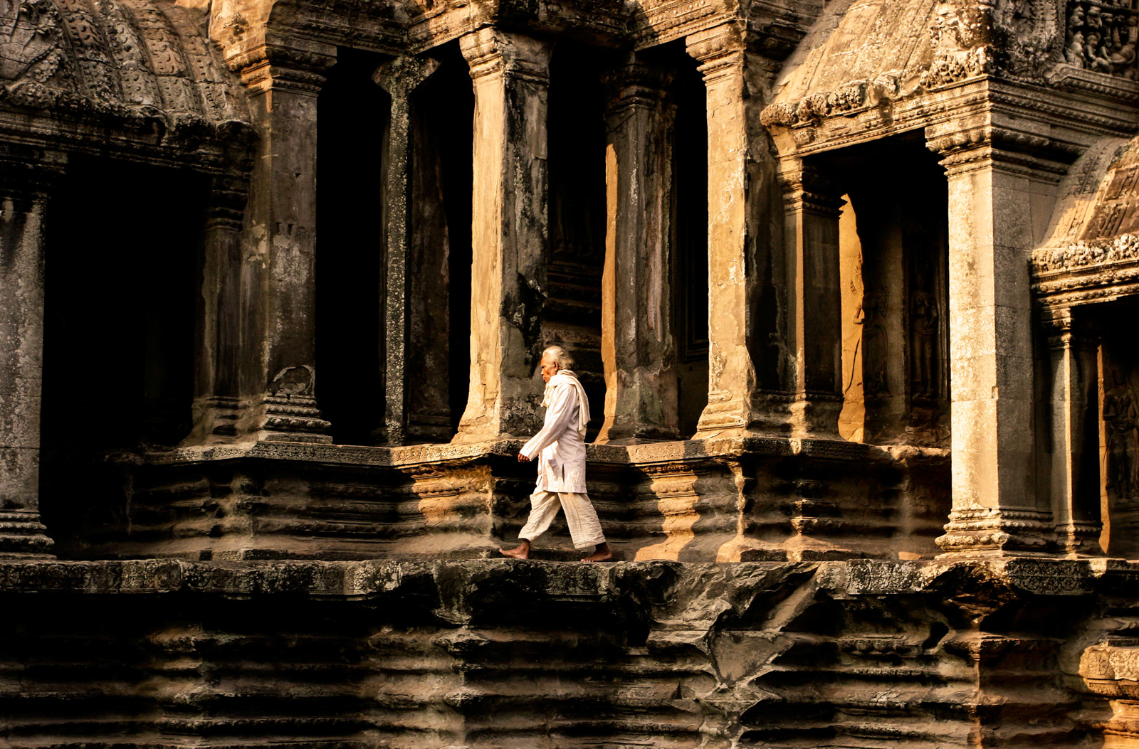 Exploring the World with Travel, Wildlife, and Humanitarian ...