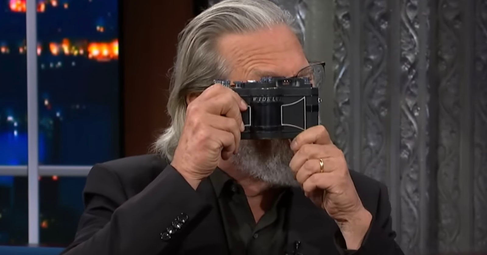 Why Oscar winner Jeff Bridges loves his “moody” panoramic camera