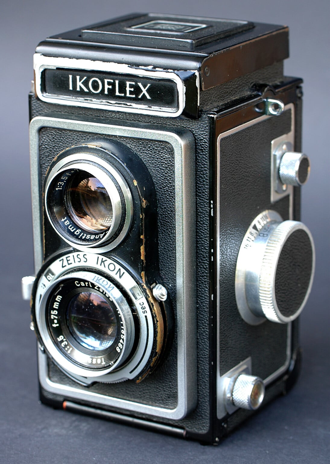 The Best Budget Medium Format Cameras in 2026 | PetaPixel