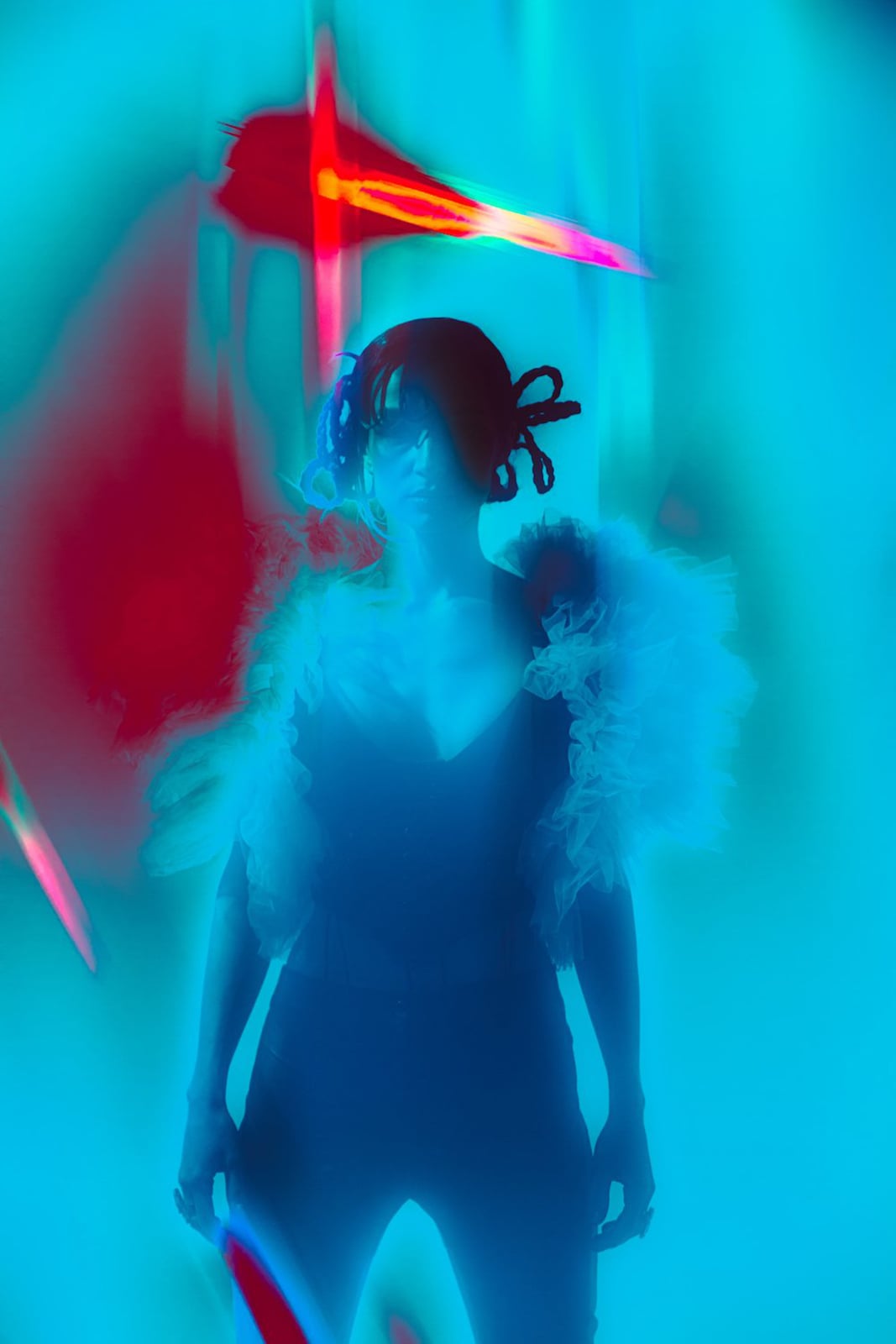 Photographer Uses Handmade Filters to Create Surreal Portraits In ...