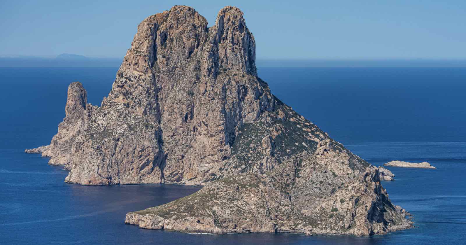 Tourists Blocked From Famed Selfie Spot in Ibiza by Angry Locals