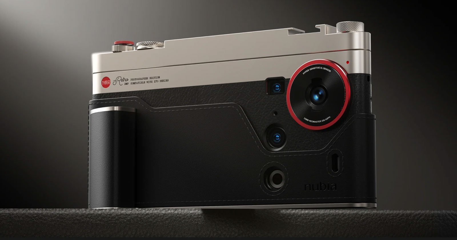 This Smartphone Looks Like a Classic Leica and Has a 35mm Main Camera
