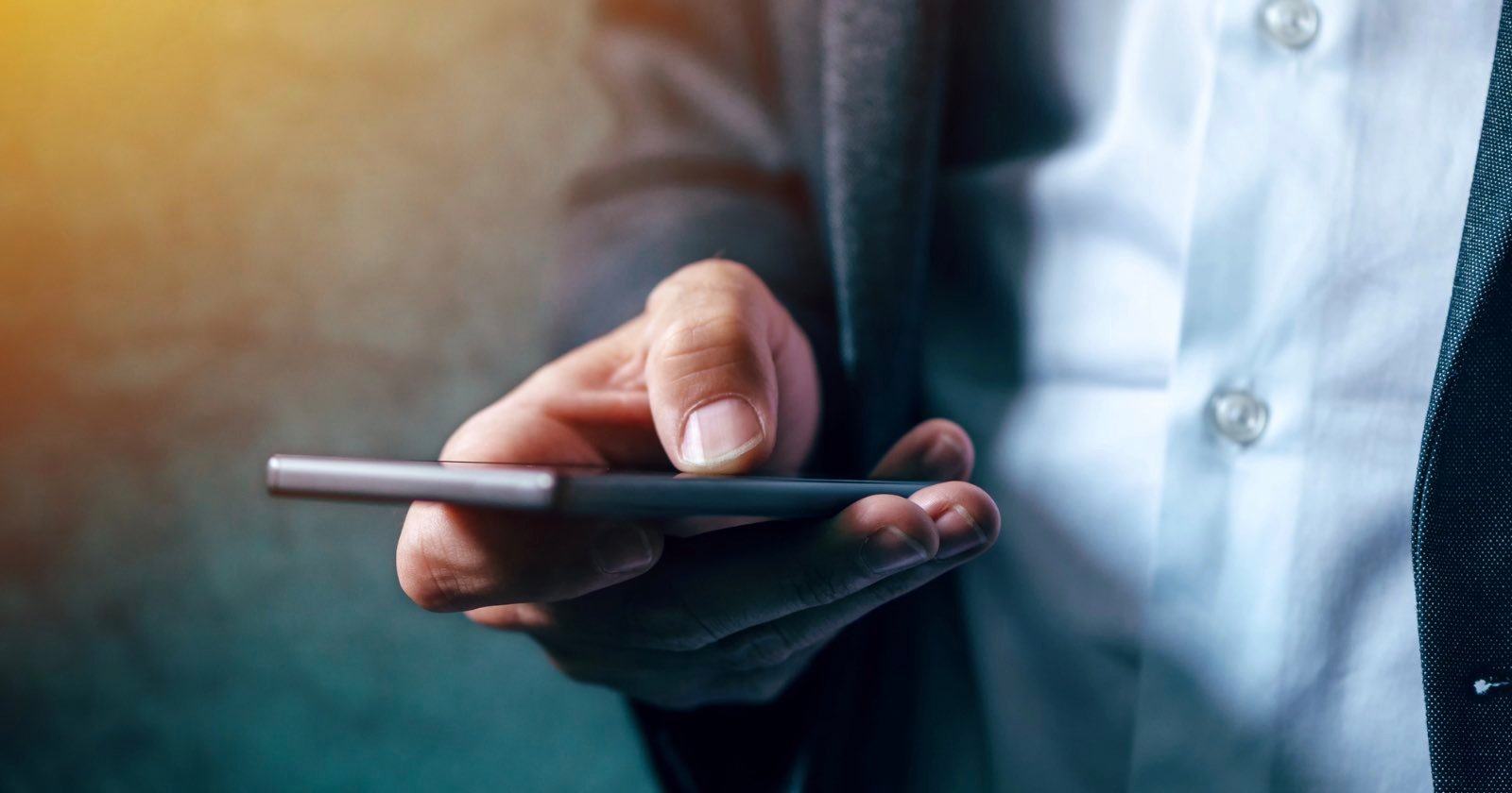 Canadian Hospital Employee Has Nonconsensual Nude Photo Lawsuit Tossed