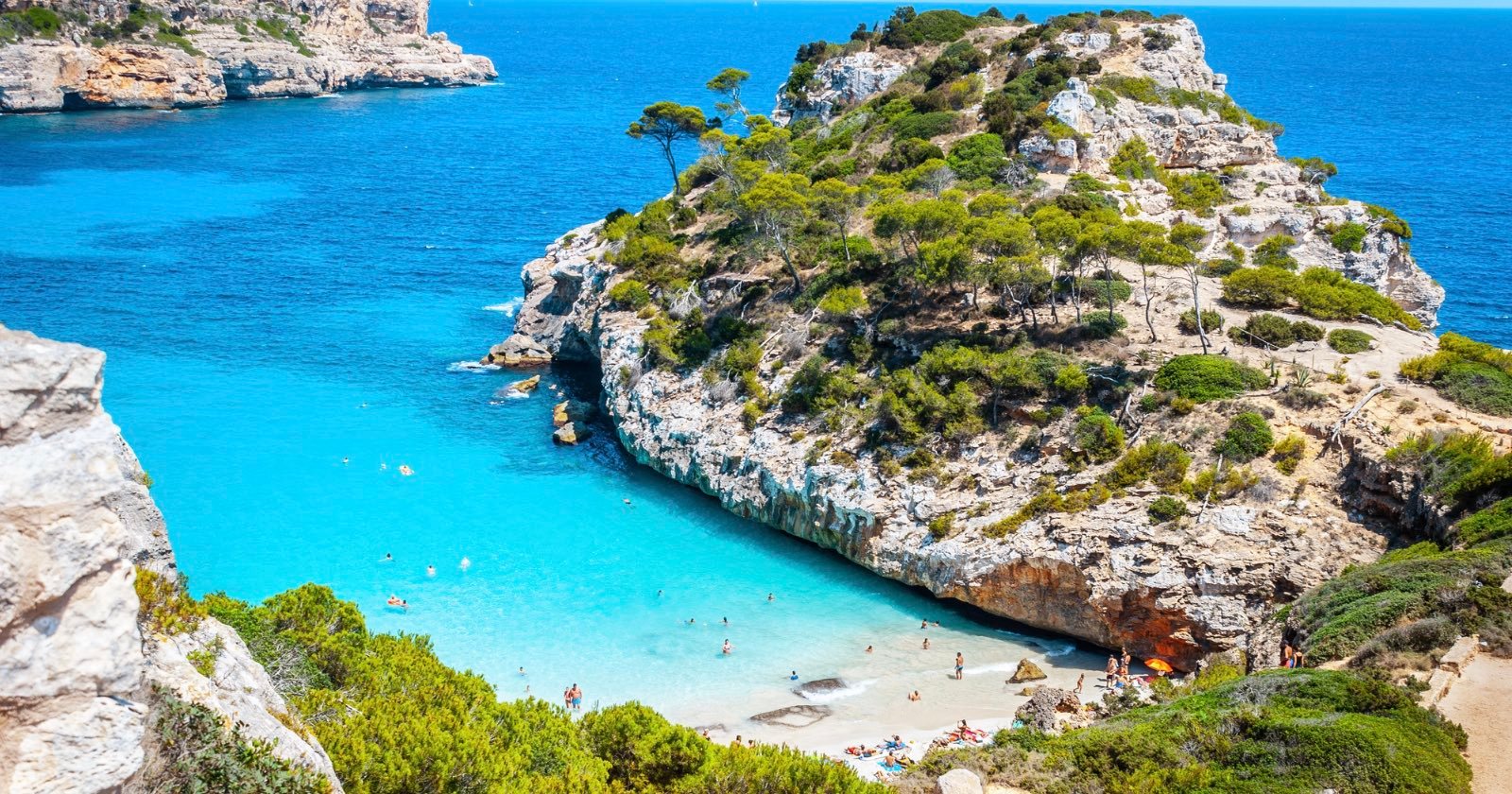 Spanish Islands ‘Ban’ Influencers After 4,000 Tourists Flock to Tiny Beach for Selfies