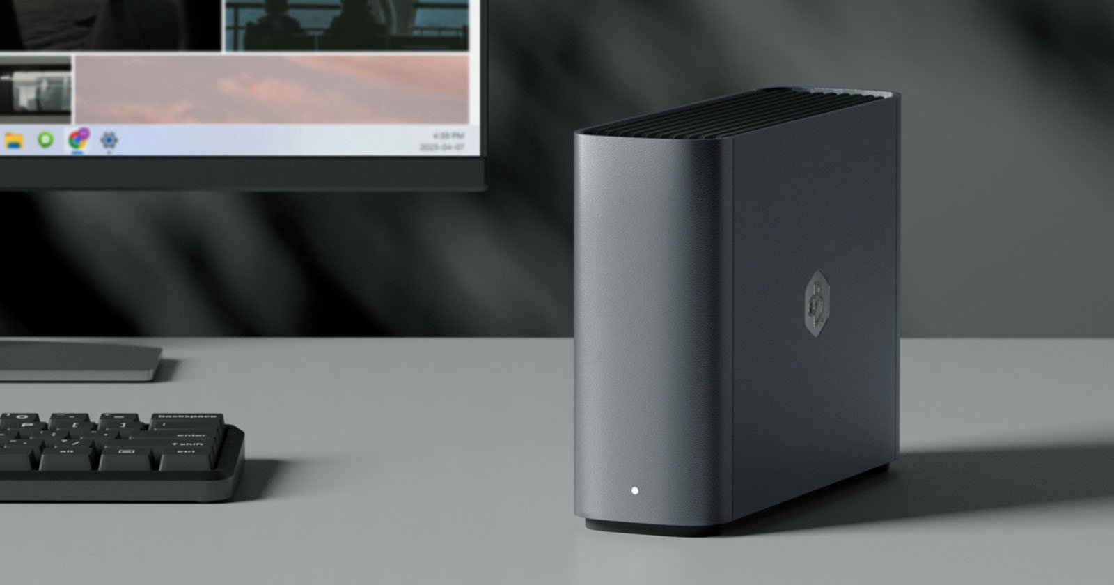 Synology BeeStation Plus 8TB Automatically Backs Up and Organizes Your Photos