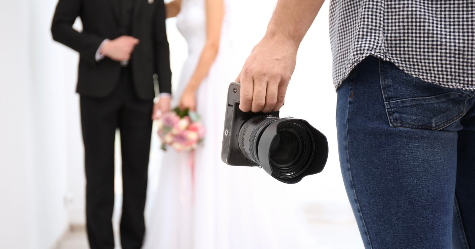 Couple Sues Wedding Photographer Who Asked Guests ‘How to Take Proper Photos’