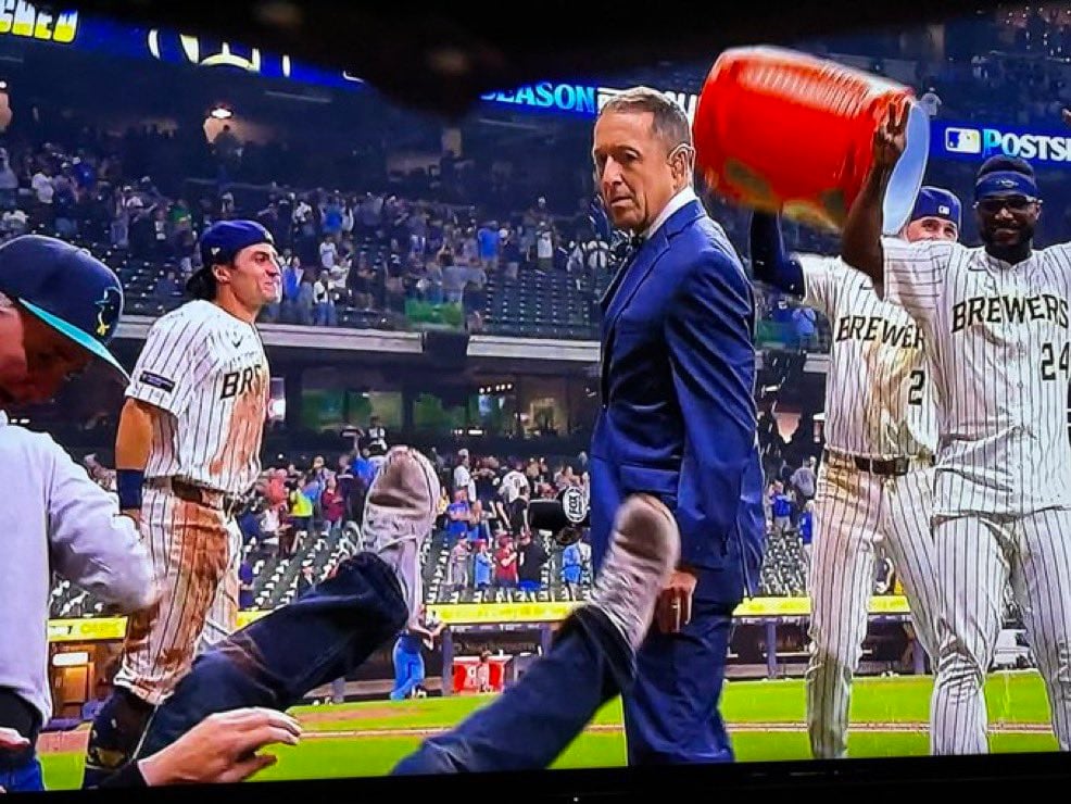 MLB Reporter Slammed for Pushing Over Photographer and Giving Him ...