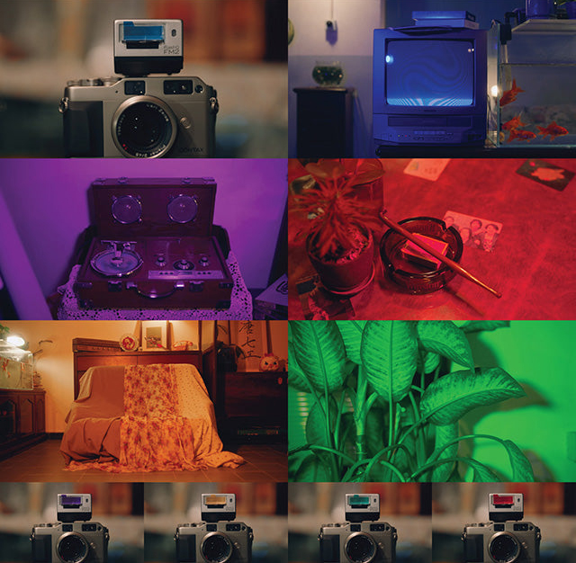 Un collage de nueve fotografías en color que incluyen una cámara antigua, un televisor antiguo, una grabadora de carrete a carrete, un cenicero sobre una mesa, una colcha, una planta de interior verde y una imagen repetida de la cámara en la fila inferior.