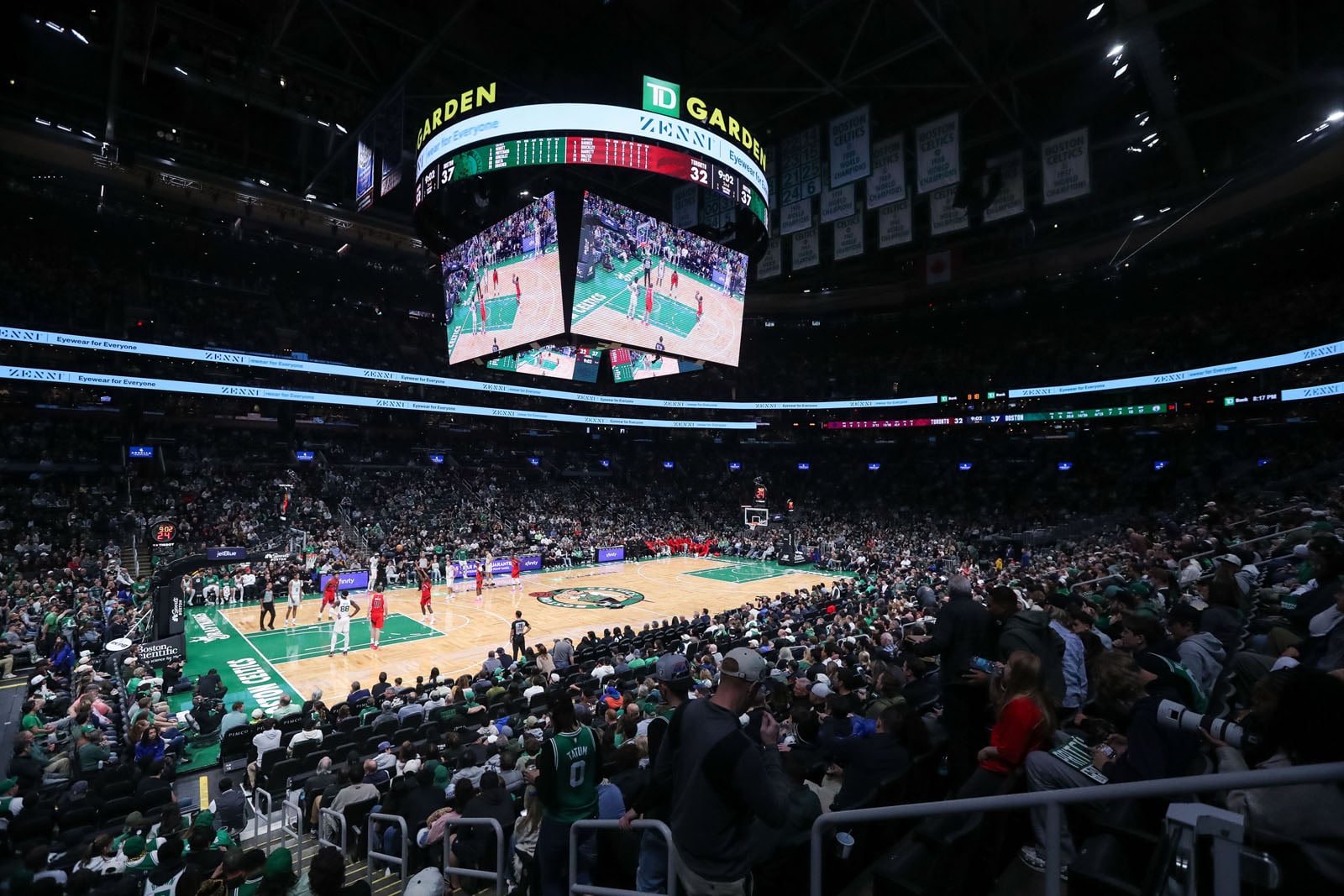 The NBA Arenas Sports Fans Photograph the Most | PetaPixel