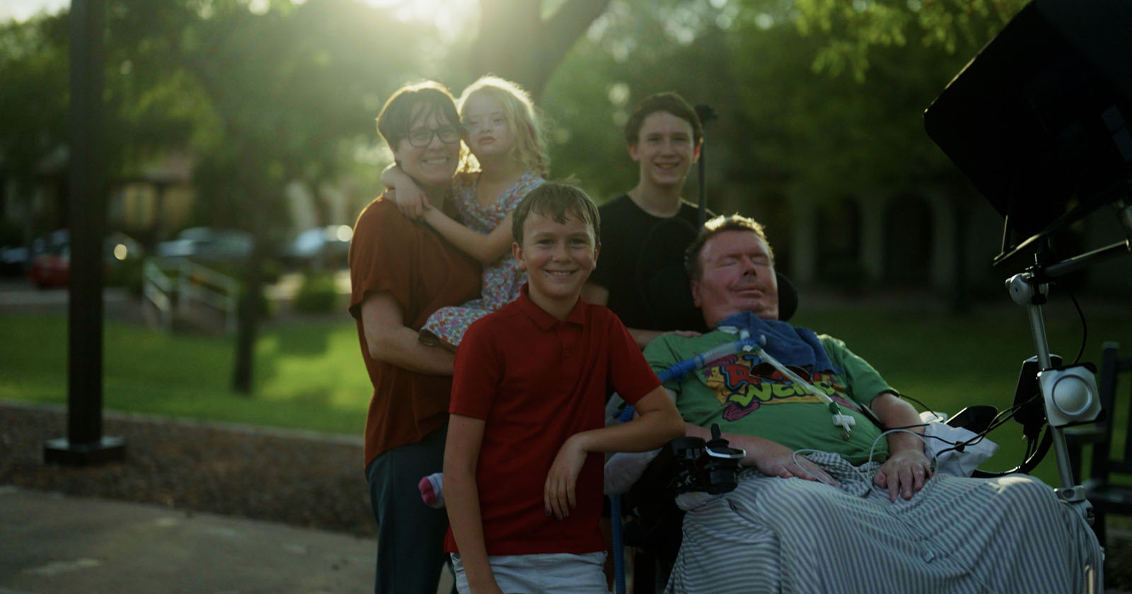 Man Can See His Family Again Thanks to Insta360 Camera Controlled