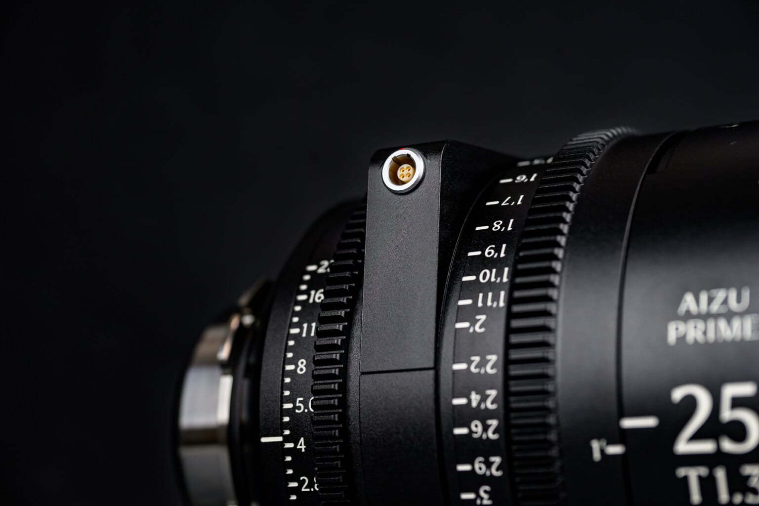 Sigma Aizu Primes Review: Breathtaking Falloff and Flare | PetaPixel