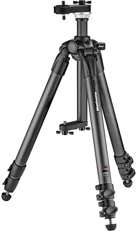 Trípode de cámara profesional negro con patas ajustables y columna central con cierre giratorio y pies de goma, sobre fondo blanco.