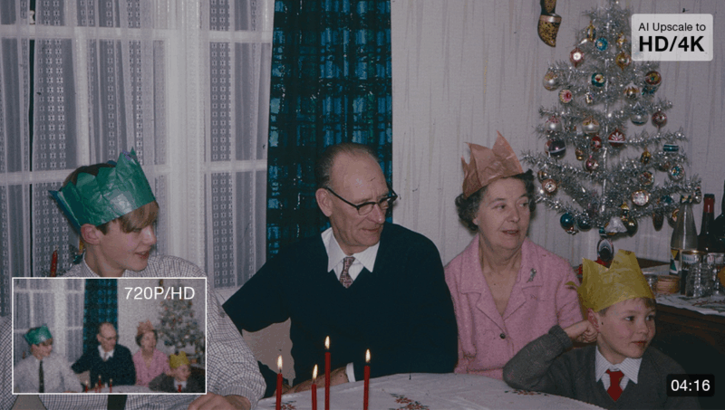 Cuatro personas con coronas de papel de colores se sientan en una mesa festiva junto a un árbol de Navidad decorado. Había tres velas rojas sobre la mesa y el ambiente era cálido y festivo. La imagen muestra una comparación de IA de alta gama.