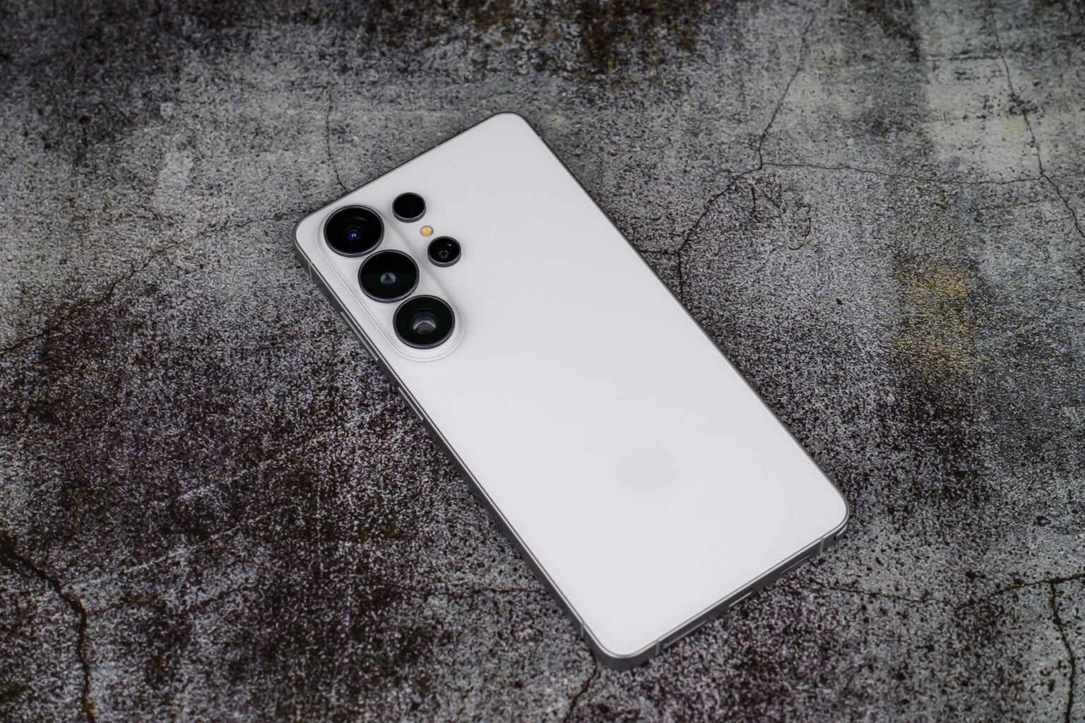 Samsung’s Competitors Have a Better Samsung Camera Than Samsung Does ...