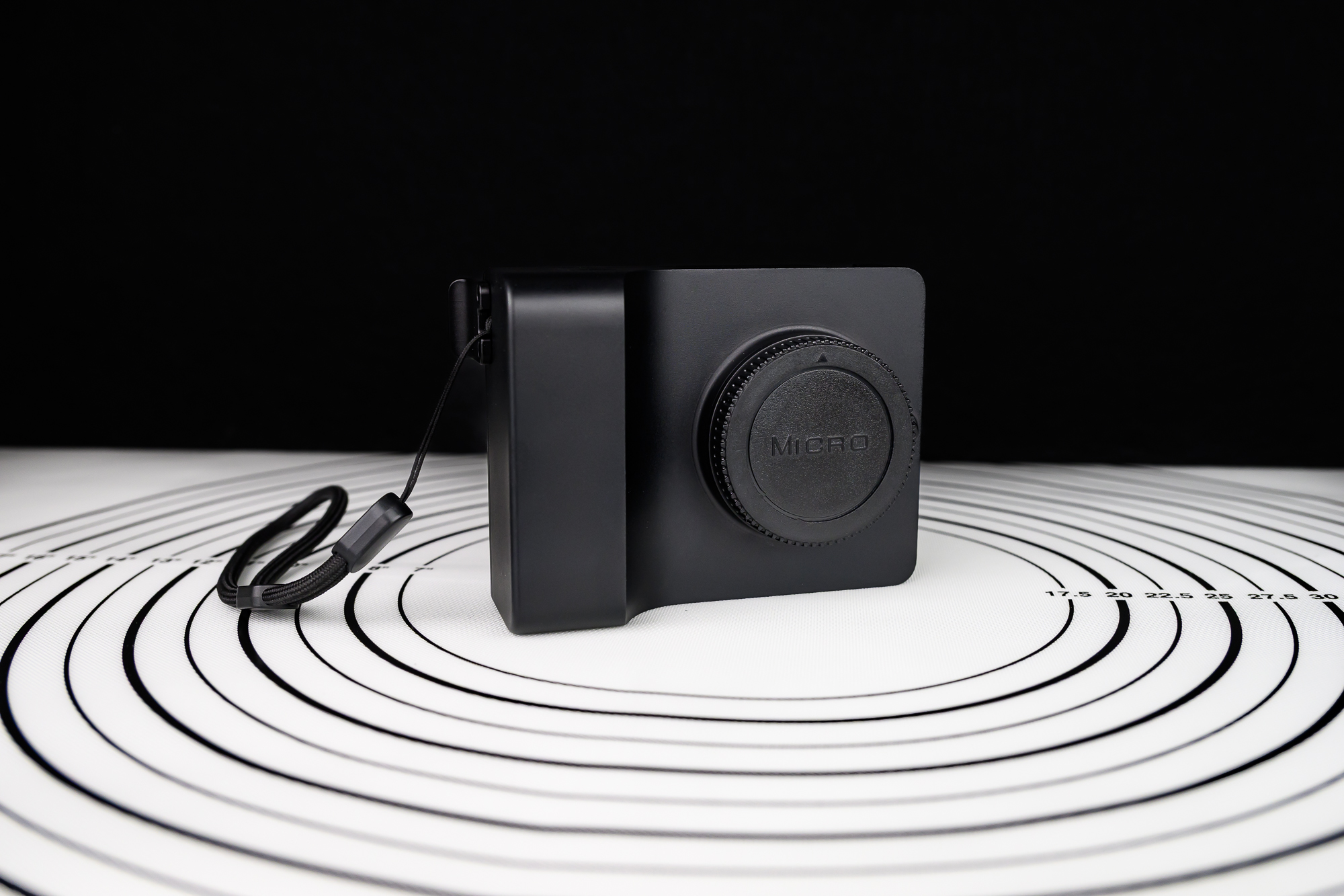 Caira Camera Review: A Real Head Scratcher | PetaPixel
