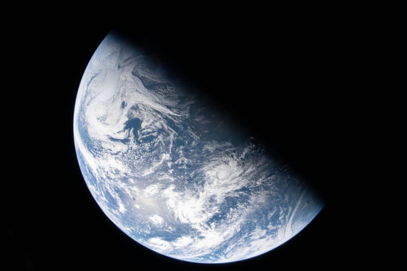 Artemis II Commander Captures More Exceptional Earth Photos en Route to the Moon