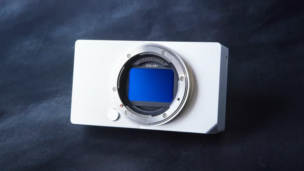 A Look Inside the Ultra-Minimalist and Beautiful Sigma BF | PetaPixel