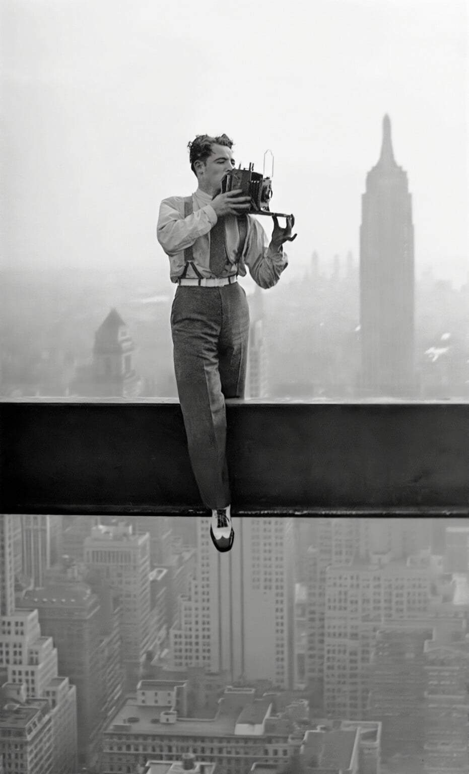The Enduring Mystery Behind Iconic American Photograph 'Lunch on a Beam ...